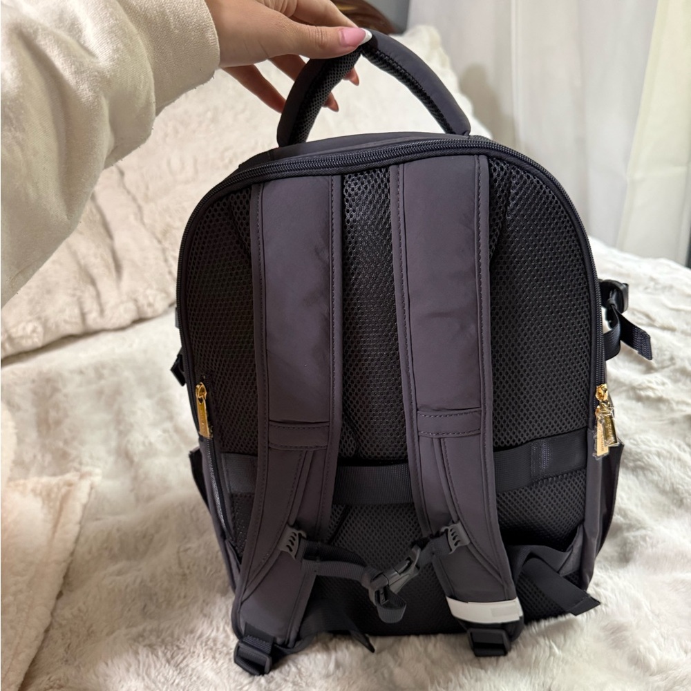 Isaac Mizrahi Grey Backpack with Gold Hardware - Picture 2 of 4
